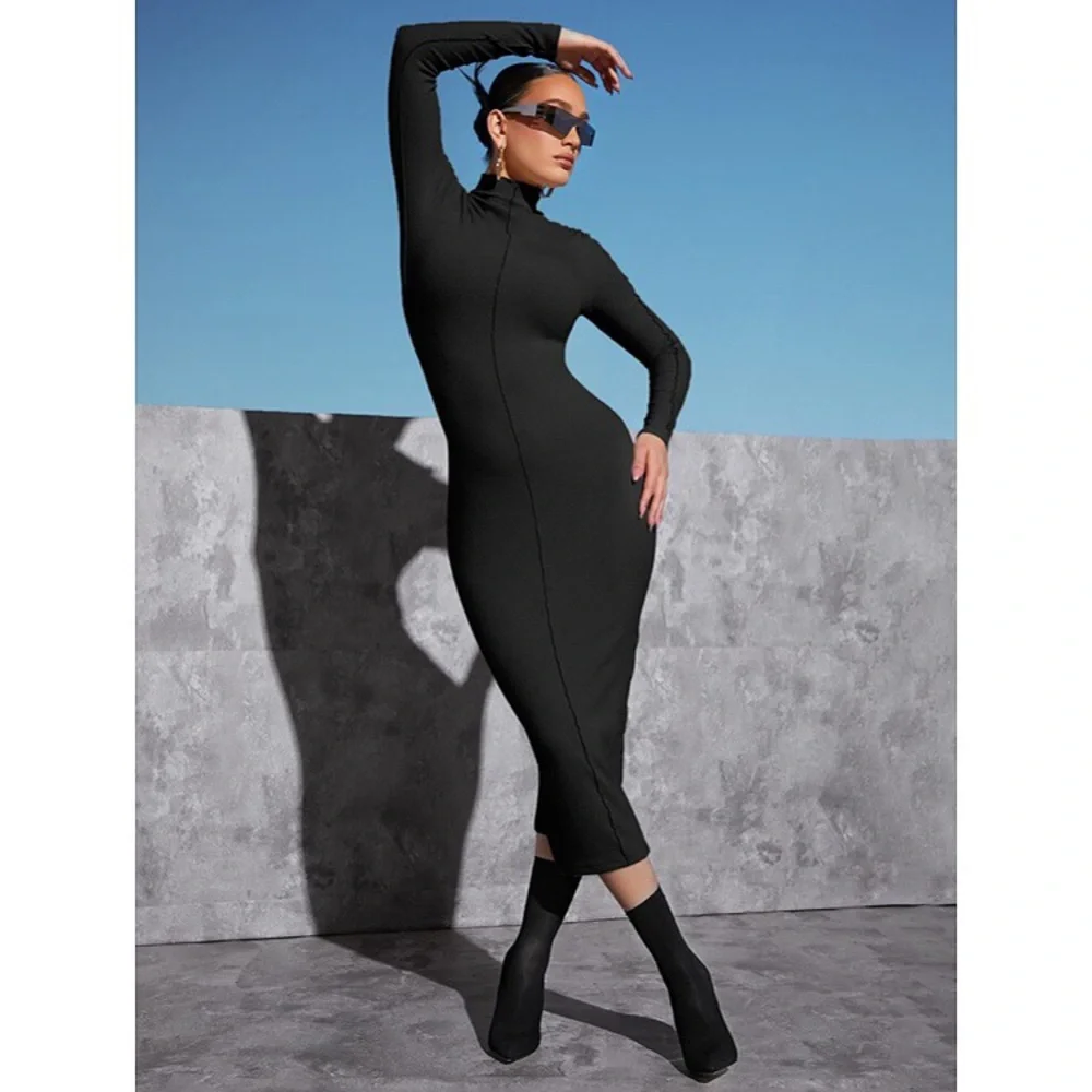 π€ BLACK MOCK NECK BODYCON MAXI DRESS! - Picture 3 of 6